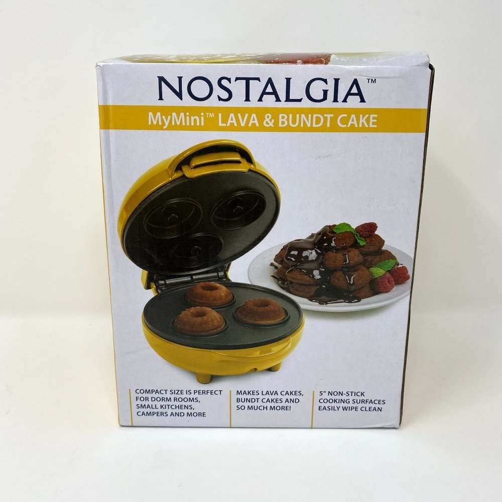 NEW Nostalgia My Mini Lava and Bundt Cake Maker
